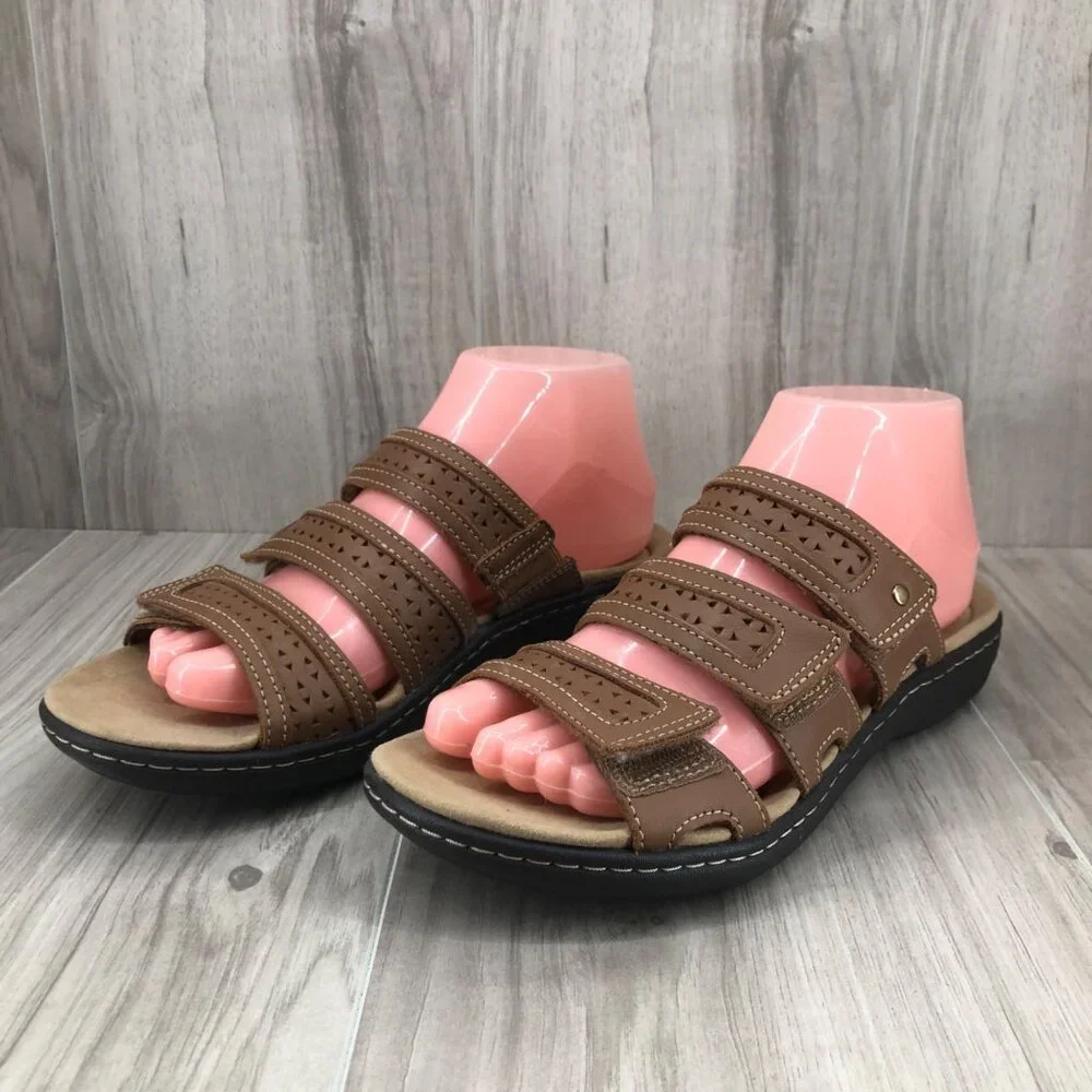 Clarks Sandals Womens 8N Brown Leather Slip On Hook and Loop Shoes
